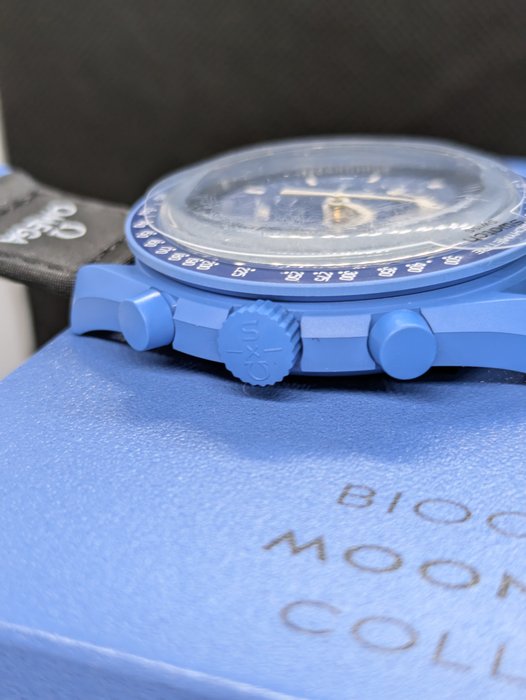 Swatch - MoonSwatch - Mission to Neptune - Ingen mindstepris - Mænd - 2011-nu