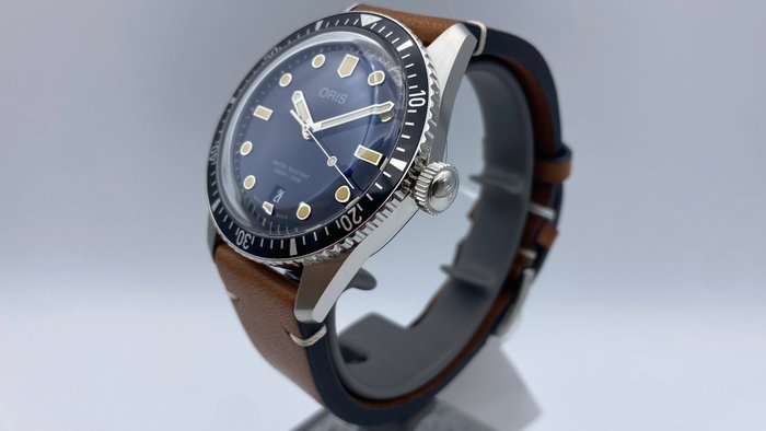 Oris - Divers Sixty-Five - 01 733 7707 4055-07 5 20 45 - Unisex - 2024