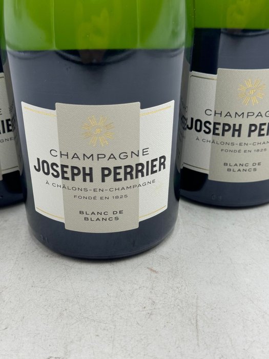 Joseph Perrier, Cuvée Royale Brut - Champagne Blanc de Blancs - 3 Flasker (0,75 L)