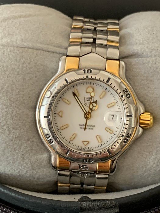 TAG Heuer - 6000-profesional -Oro 18k y acero 200 m - WH13551 - Kvinder - 2000-2010