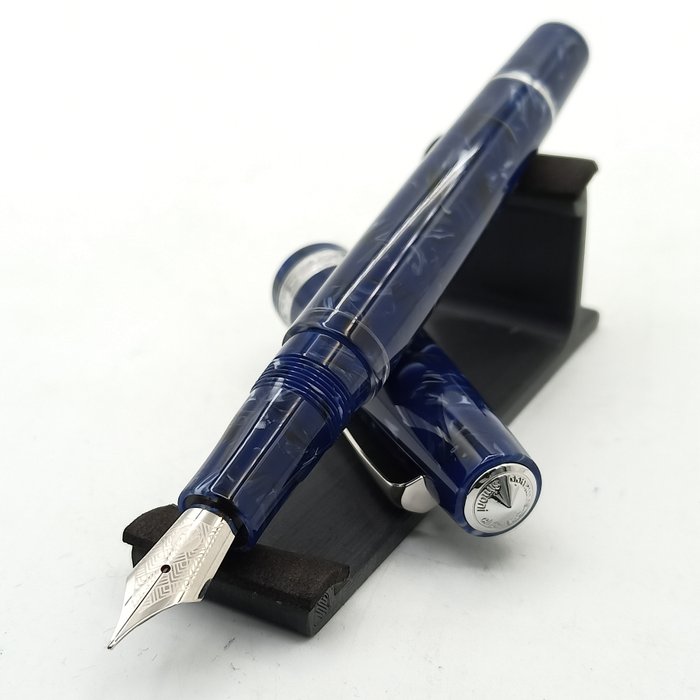 Armando Simoni Club - Studio - Lapis Blue - Rhodium trim - Fyldepen