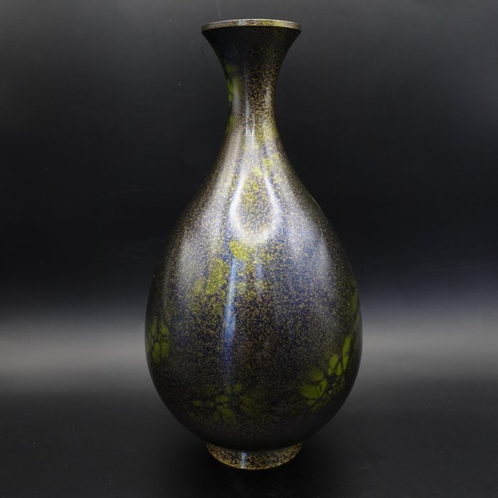 H21,5 cm Takaoka kobbertøj 高岡銅器 Fin bronze vase - Japan - Shōwa-periode (1926-1989)