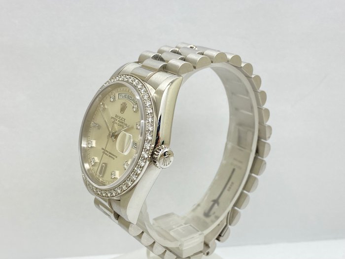 Rolex - Day-Date - 18346 - Unisex - 1990-1999