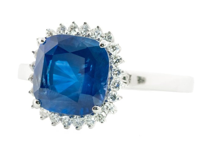 Ingen mindstepris - Ring - 18 kraat Hvidguld, Levende/Velvet Blue (Ceylon) -  4.86ct. tw. Safir - Diamant - 0,25 ct - VS