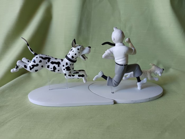 Moulinsart - Statuette - Figurine TINTIN; Tintin, Milou et le danois "L'ILE NOIRE" (Hors-Série N°7) (2) - PVC