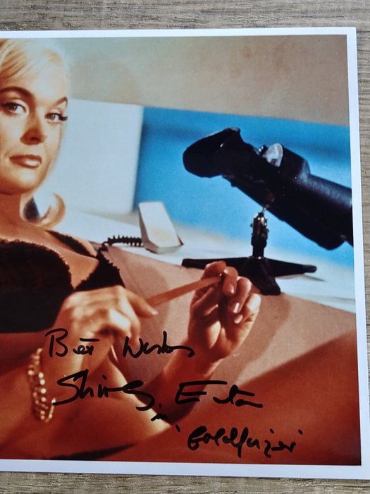 James Bond 007: Goldfinger - Shirley Eaton "Jill Masterson" - Signed photo with COA