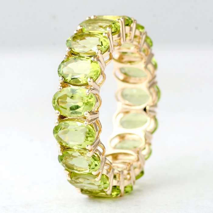 Ring - 14 karat Gulguld -  9.03ct. tw. Peridot