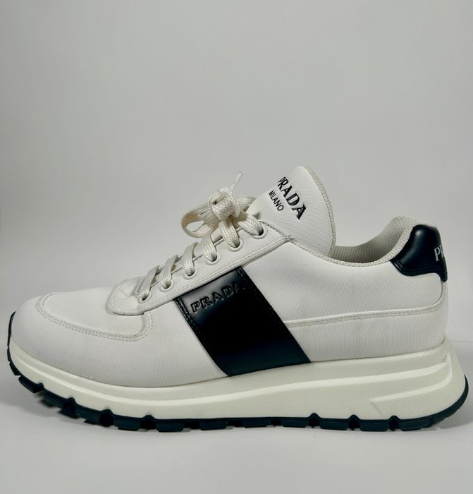 Prada - Sneakers - Størelse: Shoes / EU 41.5, UK 7,5