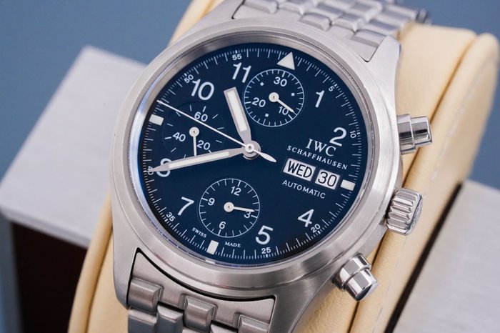 IWC - Pilot's Chronograph Cathay Pacific Limited Edition - IW3706-31 - Mænd - 2000-2010