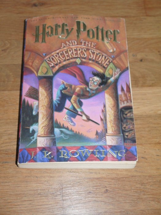 JKRowling / Mary Grandpré - Harry Potter and the sorcerer's Stone [A4(b) - signed by Grandpré] - 1999