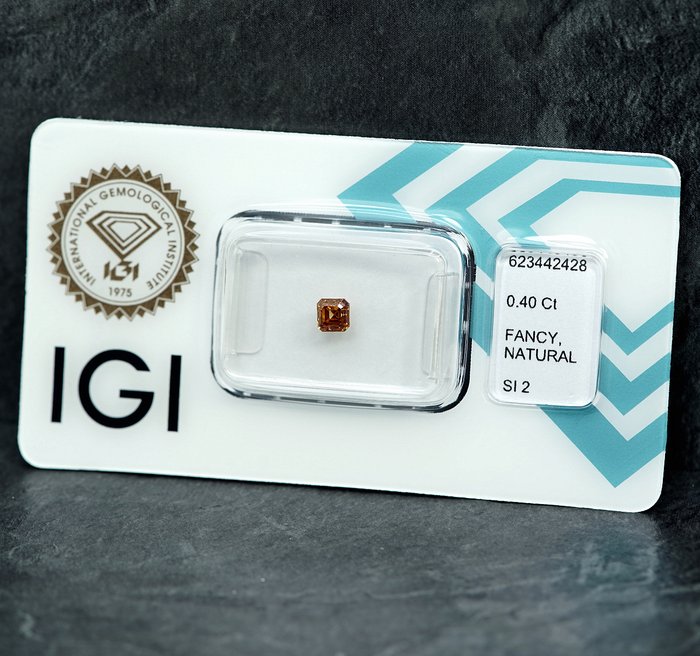 1 pcs Diamant  (Naturfarvet)  - 0.40 ct - Fancy Orange nuance Gul - SI2 - International Gemological Institute (IGI)