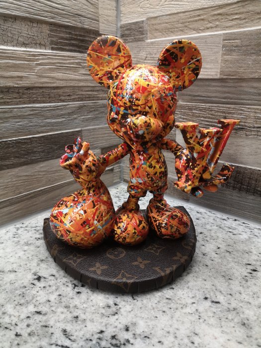 Brother X - Louis Vuitton x Mickey Mouse :  Money and Fashion (The Statue)