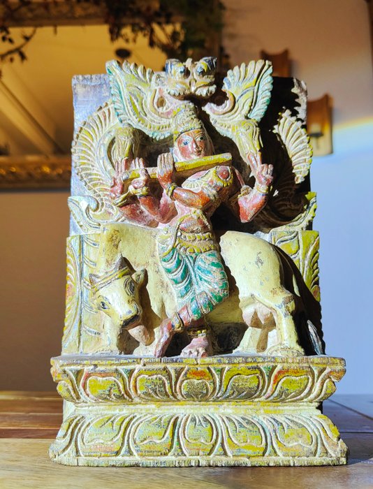 Indisk relief - Gud Krishna, Nandi, Kirtimukha, - Træ - Indien - anden halvdel af det 20. århundrede