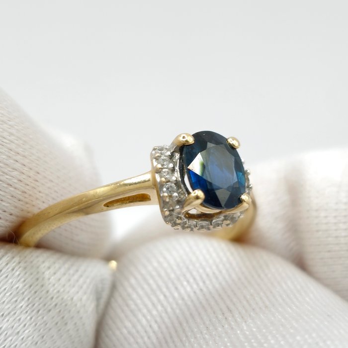 Ingen mindstepris - Forlovelsesring - 10 kt. Gulguld -  1.07ct. tw. Safir - Diamant