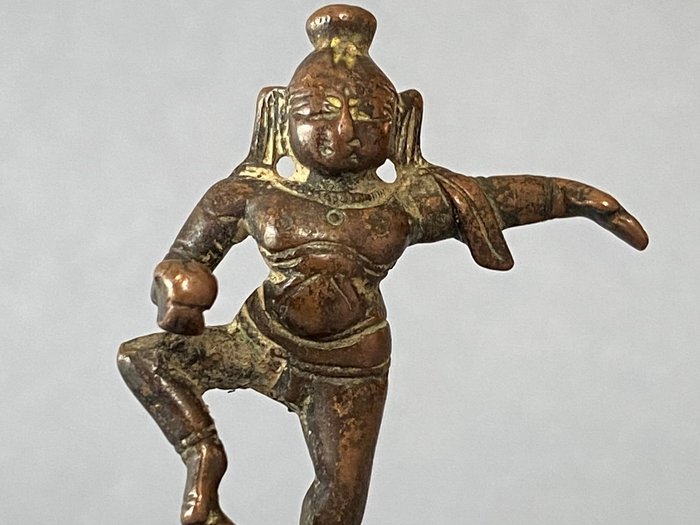 Skulptur, Bala Krishna, scultura devozionale - 5.3 cm - Engangs voks kobberstøbning