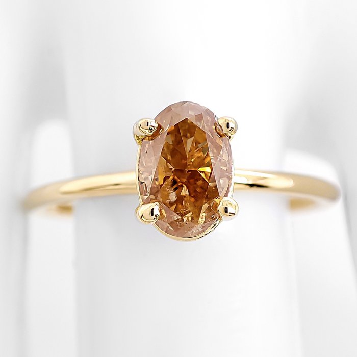 Ring - 14 karat Gulguld -  1.10ct. tw. Orange Diamant (Naturfarvet)