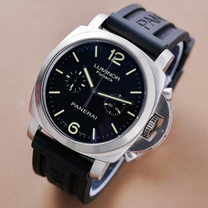 Panerai - Luminor Flyback Chronograph - PAM00361 - Mænd - 2011-nu