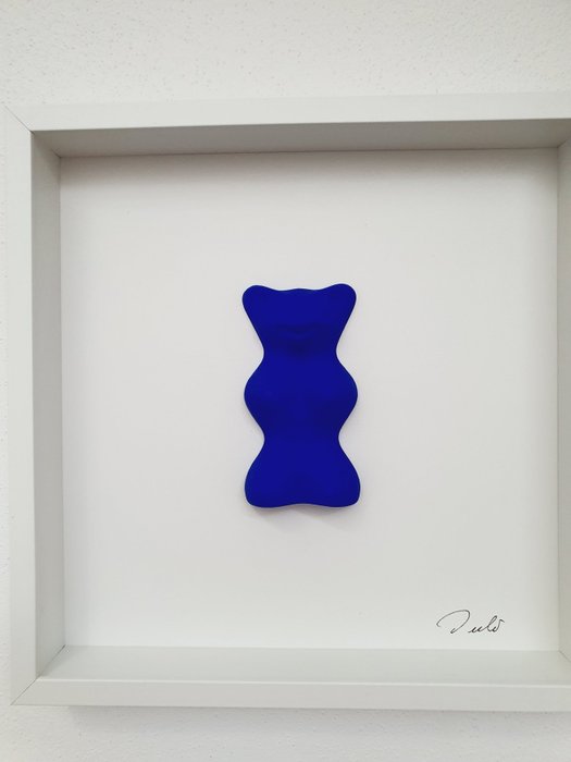 D - Uli - " Hommage a´ Yves Klein" HARIBO