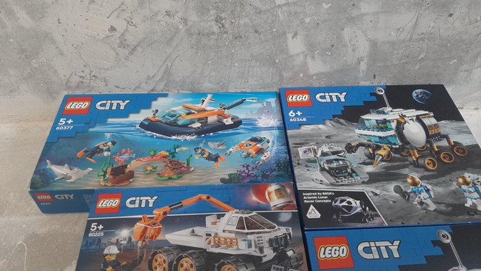 Lego - City - 60377 - 60225 - 60348 - 60299 - Verkenningsduikboot Zeedieren Boot Speelgoed - Maanwagen - Stuntcompetitie - Ruimtevaart Testrit - 2020+ - Danmark