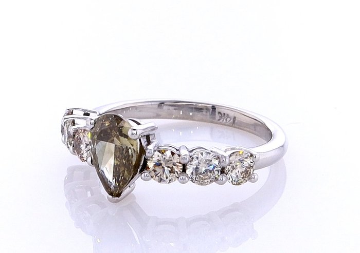 Ring - 14 karat Hvidguld -  1.33ct. tw. Diamant (Naturfarvet) - Diamant