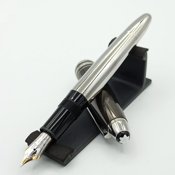 Montblanc - Meisterstuck - Solitaire Hematite - M - 18k Gold Nib - Fyldepen