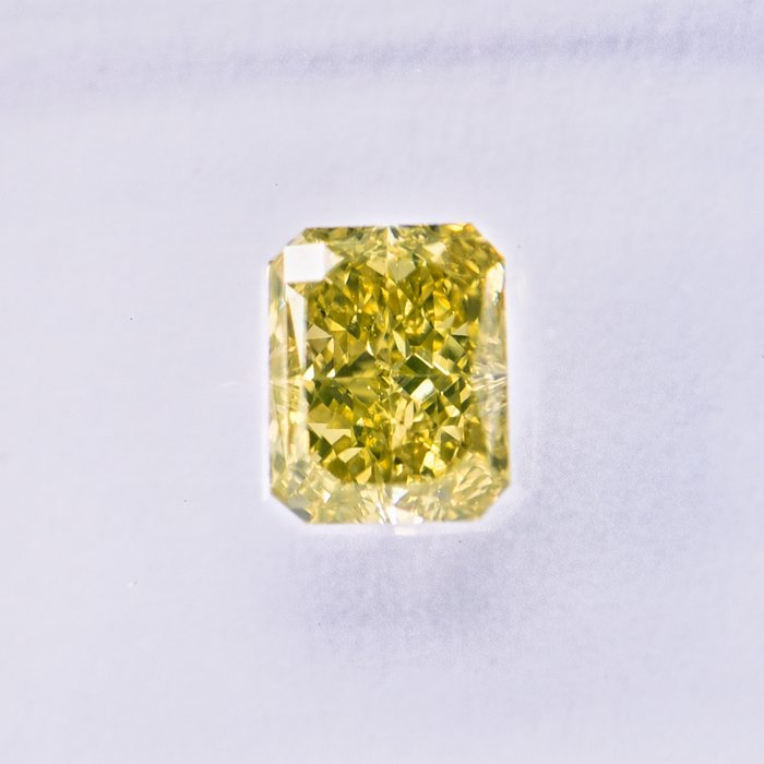 Ingen mindstepris - 1 pcs Diamant  (Naturfarvet)  - 0.54 ct - Radiant - Fancy intense Grønlig Gul - SI1 - International Gemological Institute (IGI)