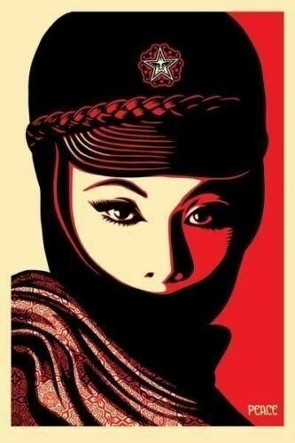 Shepard Fairey (OBEY) (1970) - Mujer Fatal