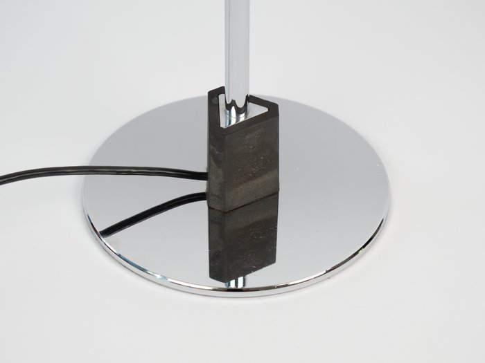 Louis Poulsen - Poul Henningsen - Skrivebordslampe - Aluminium - Årgang