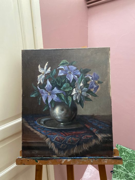 Teunis Ooms (1906-1999) - Flower in a pewter vase on a persian rug on the table