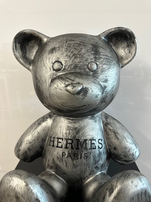 Daluxe Art - 1999 • H.ermes Bear