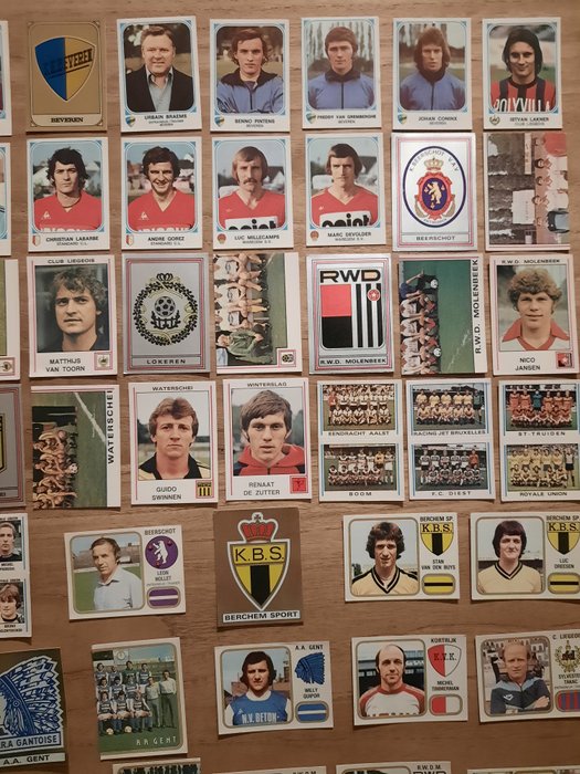 Panini - Football 77/80/81/83 Belgium -  Including 22 emblems - 89 Loose stickers