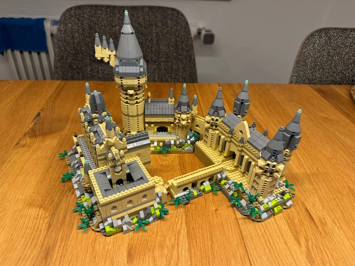 Harry Potter - Hogwarts School Harry Potter  3000+Pcs - Hot Toys