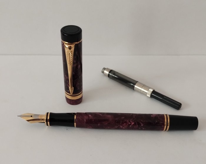 Parker - Duofold International Red Marble - Pen