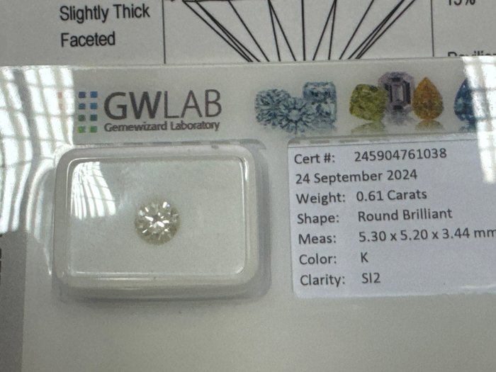 Ingen mindstepris - 1 pcs Diamant  (Natur)  - 0.61 ct - Rund - K - SI2 - Gemewizard Gemological Laboratory (GWLab)