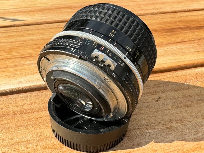 Nikon Nikkor 24mm 1:28 AI-S objectief incl voor en achterdop Kameralinse