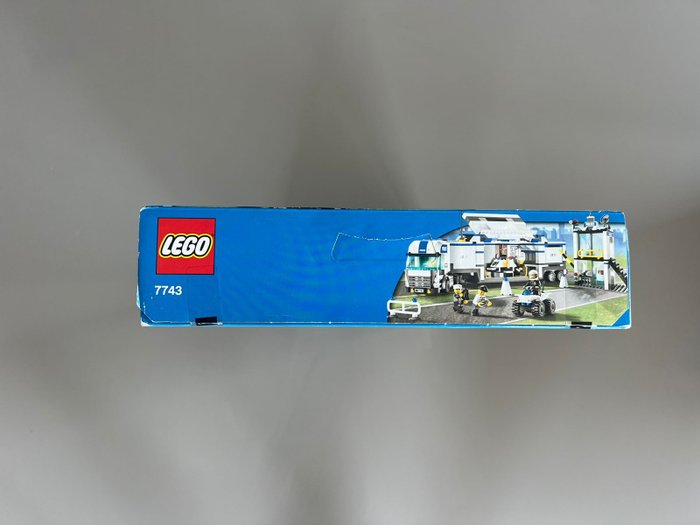 Lego - 7743 Police Command Centre 2008