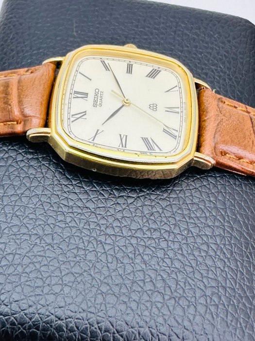 Seiko - Classics - Ingen mindstepris - 9441-5050 - Mænd - 1970-1979