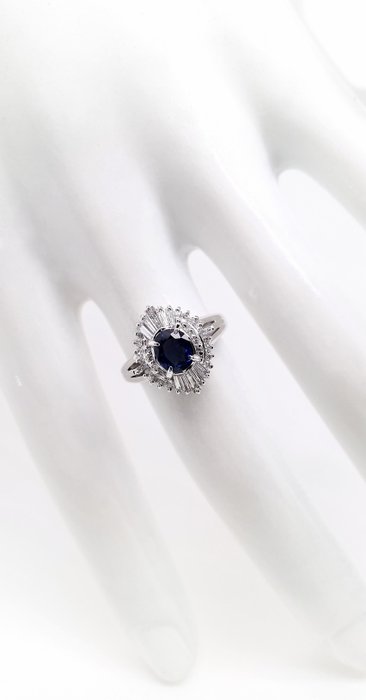 Cocktailring Platin -  1.43ct. tw. Safir - Diamant - BURMA