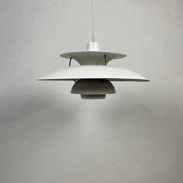 Louis Poulsen - Hængende lampe - PH5 - Metal