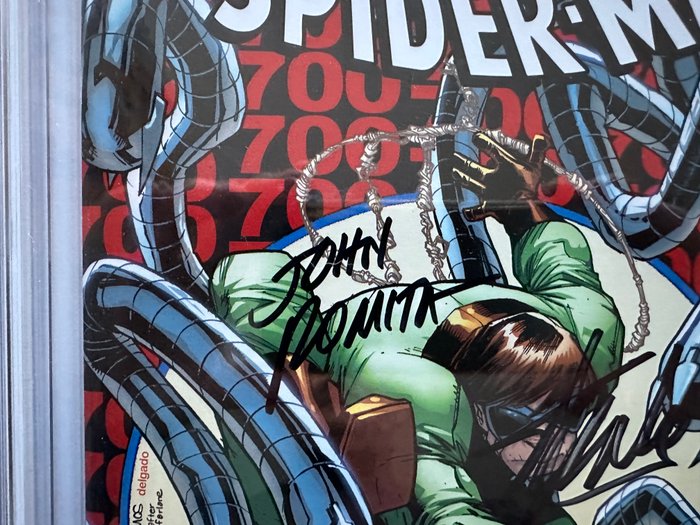 The Amazing Spider-Man #700 - Signed By Stan Lee, John Romita Sr, Humberto Ramos - Death Of Peter Parker - Last Issue - Rare 2nd Printing Variant - CGC Signature Series - Graded 9.6 - 1 Signed graded comic - Første udgave - 2013