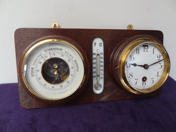 Sæt med skibsur og barometer - LJ Harri Amsterdam -   Træ og messing og glas - 1890-1900