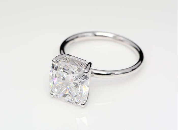 Ingen mindstepris - Ring - 18 kraat Hvidguld -  4.09ct. tw. Diamant (Laboratoriedyrket) - Sq. Pude F-VVS2