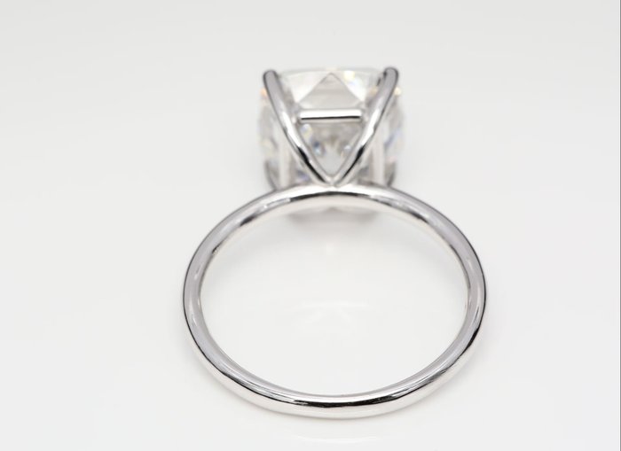 Ingen mindstepris - Ring - 18 kraat Hvidguld -  4.09ct. tw. Diamant (Laboratoriedyrket) - Sq. Pude F-VVS2