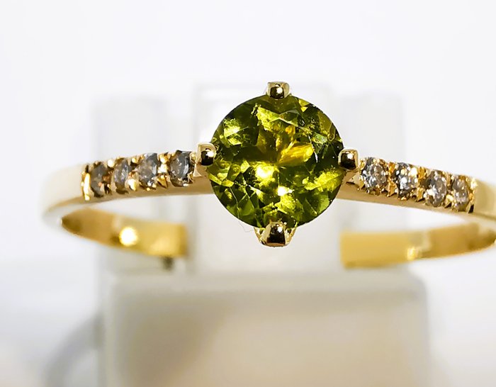 Ingen mindstepris - Ring - 14 karat Gulguld Peridot