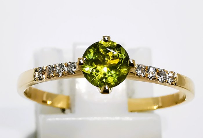 Ingen mindstepris - Ring - 14 karat Gulguld Peridot