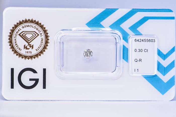 Ingen mindstepris - 1 pcs Diamant  (Naturfarvet)  - 0.30 ct - Rund - Faint Grå - I1 - International Gemological Institute (IGI)