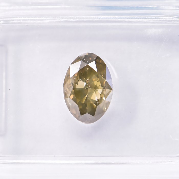 Ingen mindstepris - 1 pcs Diamant  (Naturfarvet)  - 1.21 ct - Oval - Fancy Brunlig, Grønlig Gul - SI2 - International Gemological Institute (IGI)