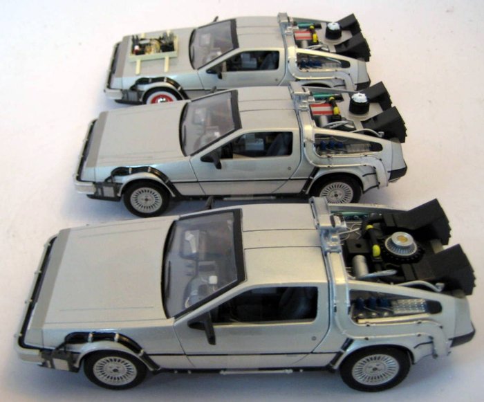 Tilbage til fremtiden - Michael J. Fox, Christopher Lloyd, - 3 DeLoreans from Back to the Future 1, 2 and 3