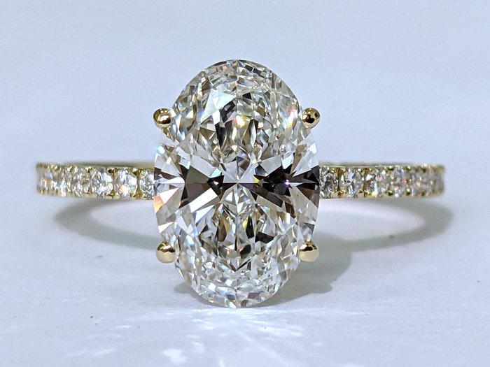 Ingen mindstepris - Ring - 14 karat Gulguld -  2.13ct. tw. Diamant (Laboratoriedyrket) - Diamant - E VVS2 IGI