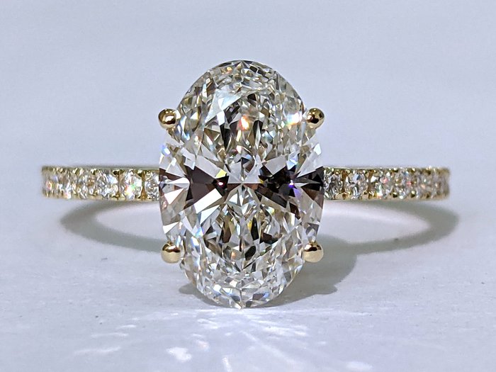 Ingen mindstepris - Ring - 14 karat Gulguld -  2.13ct. tw. Diamant (Laboratoriedyrket) - Diamant - E VVS2 IGI